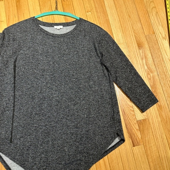 Soft Joie Dark Grey Triangle Sweater Size Medium - Picture 3 of 8